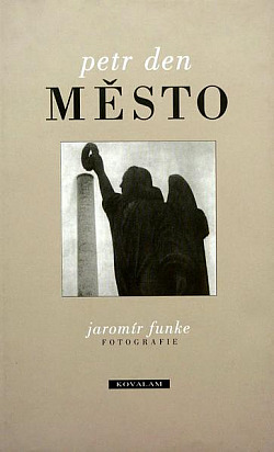 Město