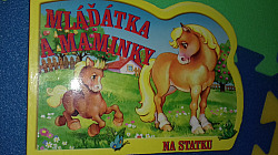 Mláďátka a maminky na statku