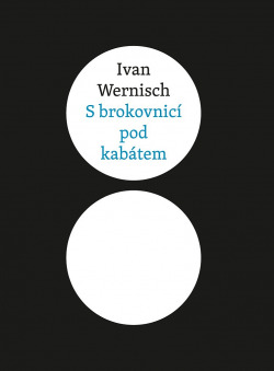 S brokovnicí pod kabátem